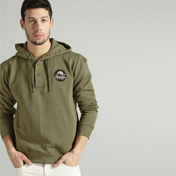 https://fashionrise.in/products/the-lifestyle-co-men-olive-green-solid-hooded-sweatshirt