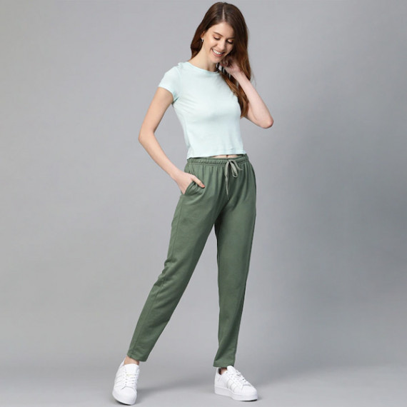 https://fashionrise.in/products/women-black-solid-side-stripes-cropped-track-pants