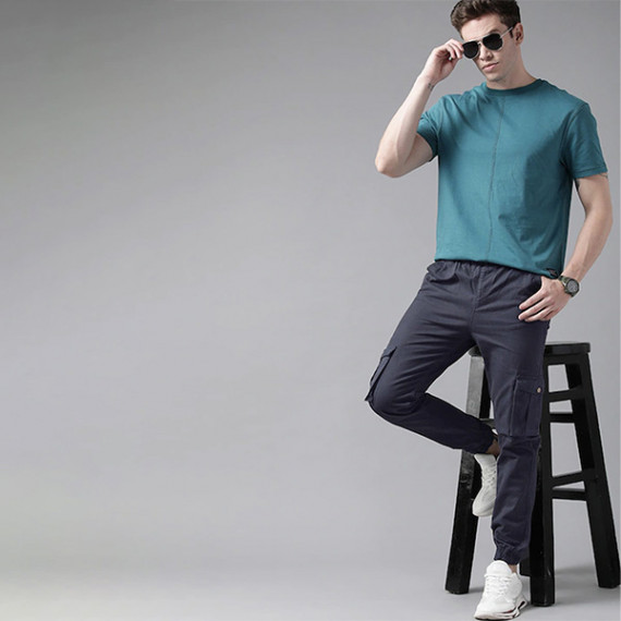 https://fashionrise.in/products/men-navy-blue-solid-mid-rise-woven-pure-cotten-cargo-trousers