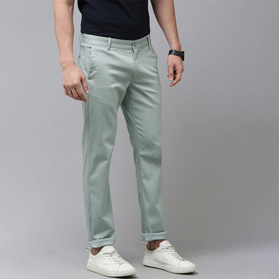 https://fashionrise.in/products/u-s-polo-assn-men-grey-printed-denver-slim-fit-trousers