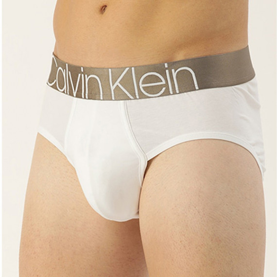 https://fashionrise.in/products/men-white-solid-briefs-nb2536100