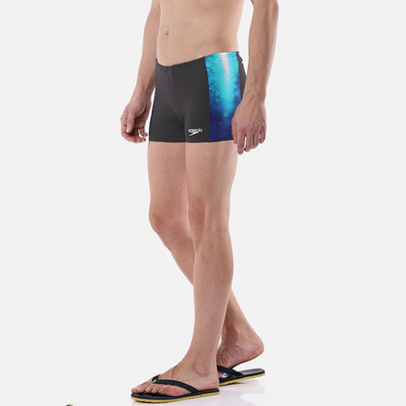 https://fashionrise.in/products/navy-swimming-trunks