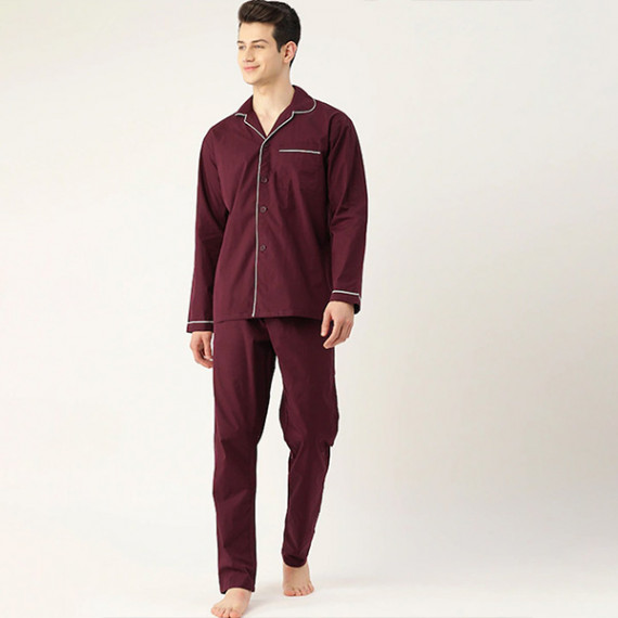 https://fashionrise.in/products/men-burgundy-pure-cotton-solid-nightsuit