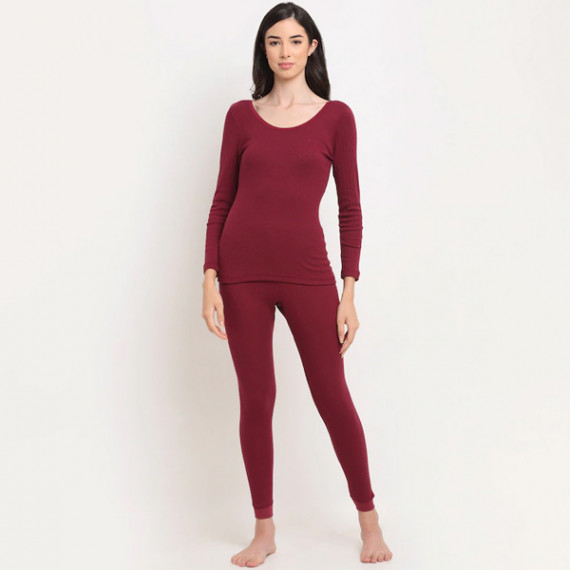 https://fashionrise.in/products/women-maroon-striped-thermal-top