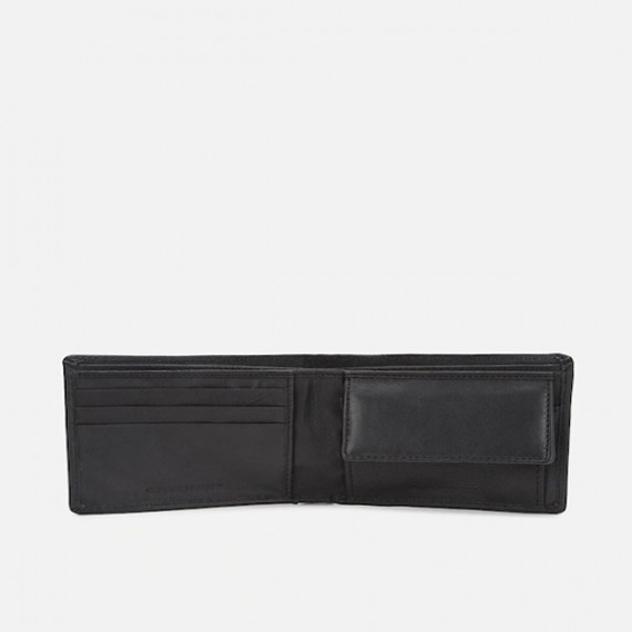 https://fashionrise.in/products/men-textured-two-fold-leather-wallet